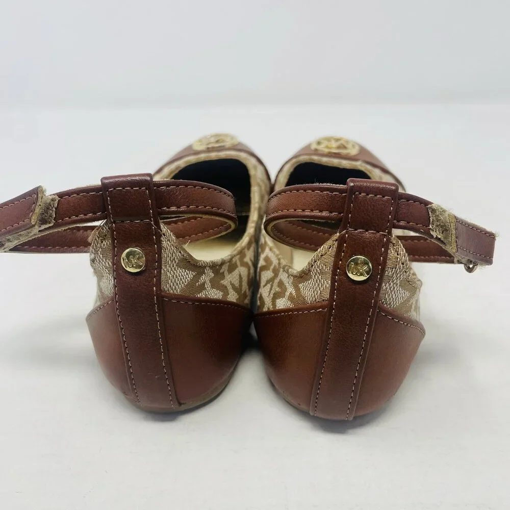 MICHAEL Michael Kors Youth Girls Size 1 Christabel Fabric MK Logo Flat Cognac S5
